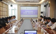 南昌市红谷滩区区委常委、副区长邱胜一行来校走访调研