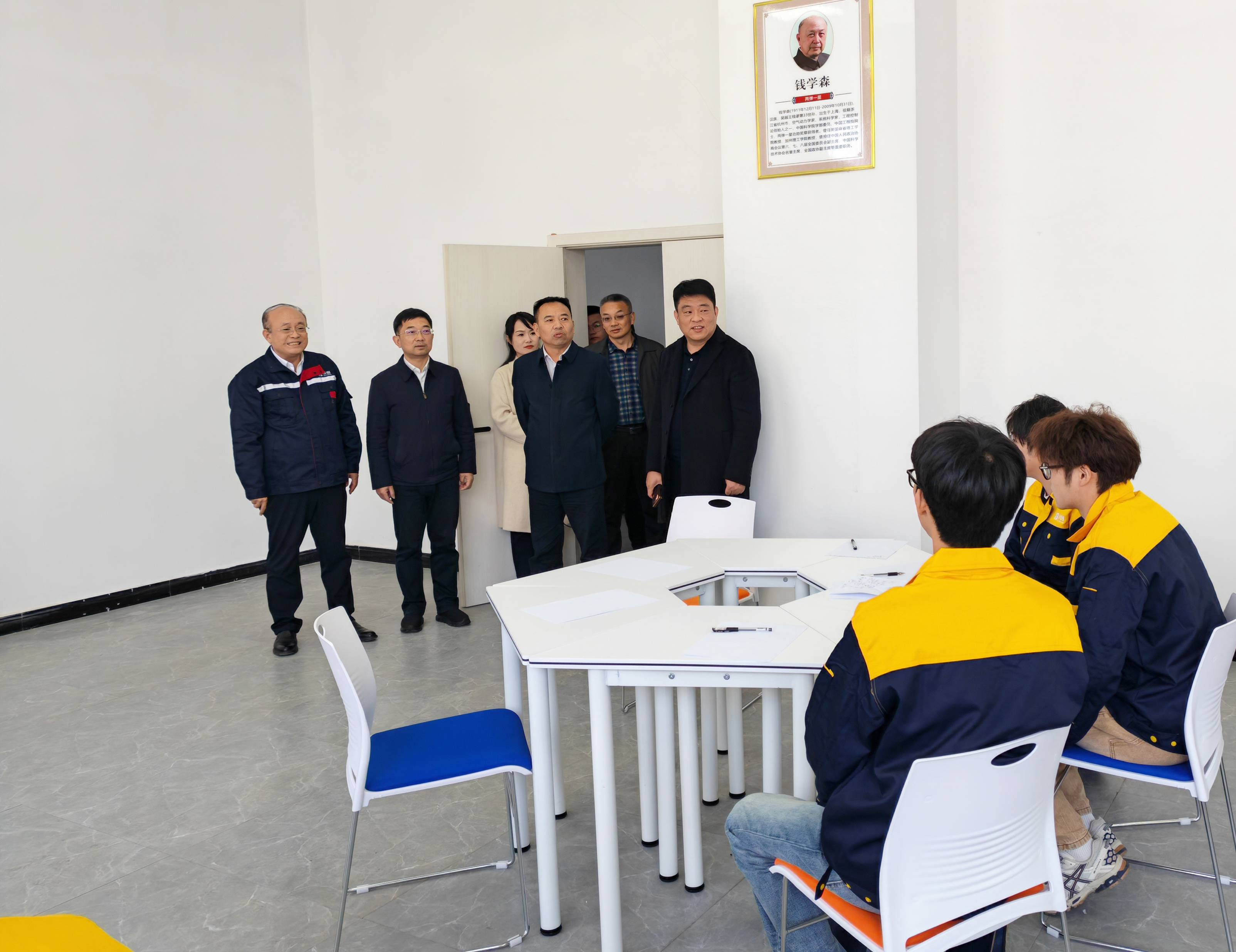 副校长周世健带队前往抚州市走访调研2